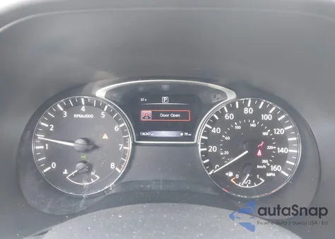 2019 Nissan Pathfinder S z USA, uszkodzony, nr VIN 5N1DR2MN8KC597615